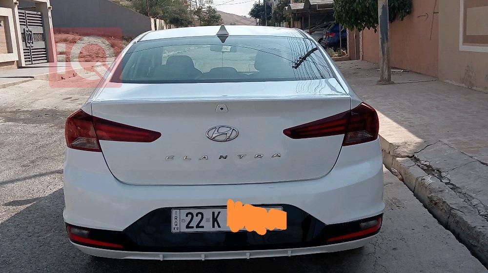 هیوندای ئەلەنترا